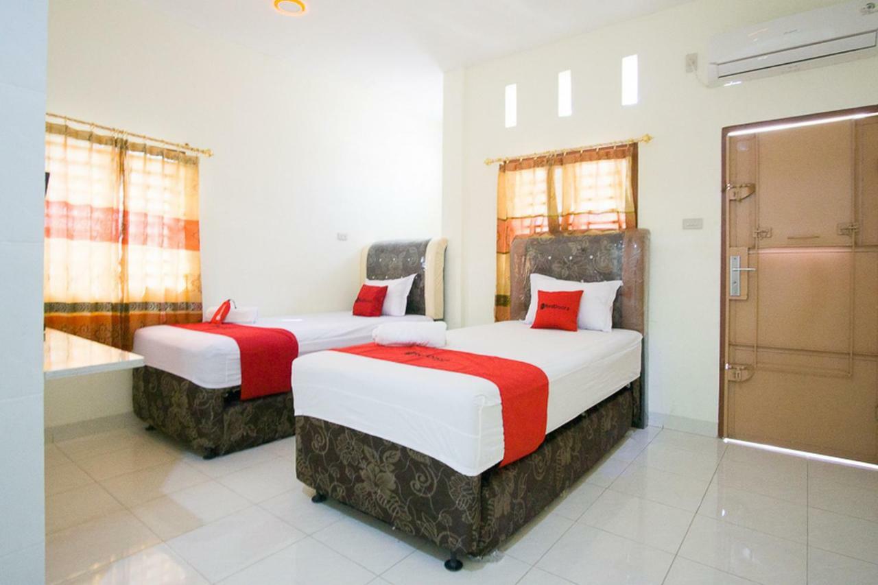 Reddoorz @ Pematangsiantar 2 Hotel Ngoại thất bức ảnh